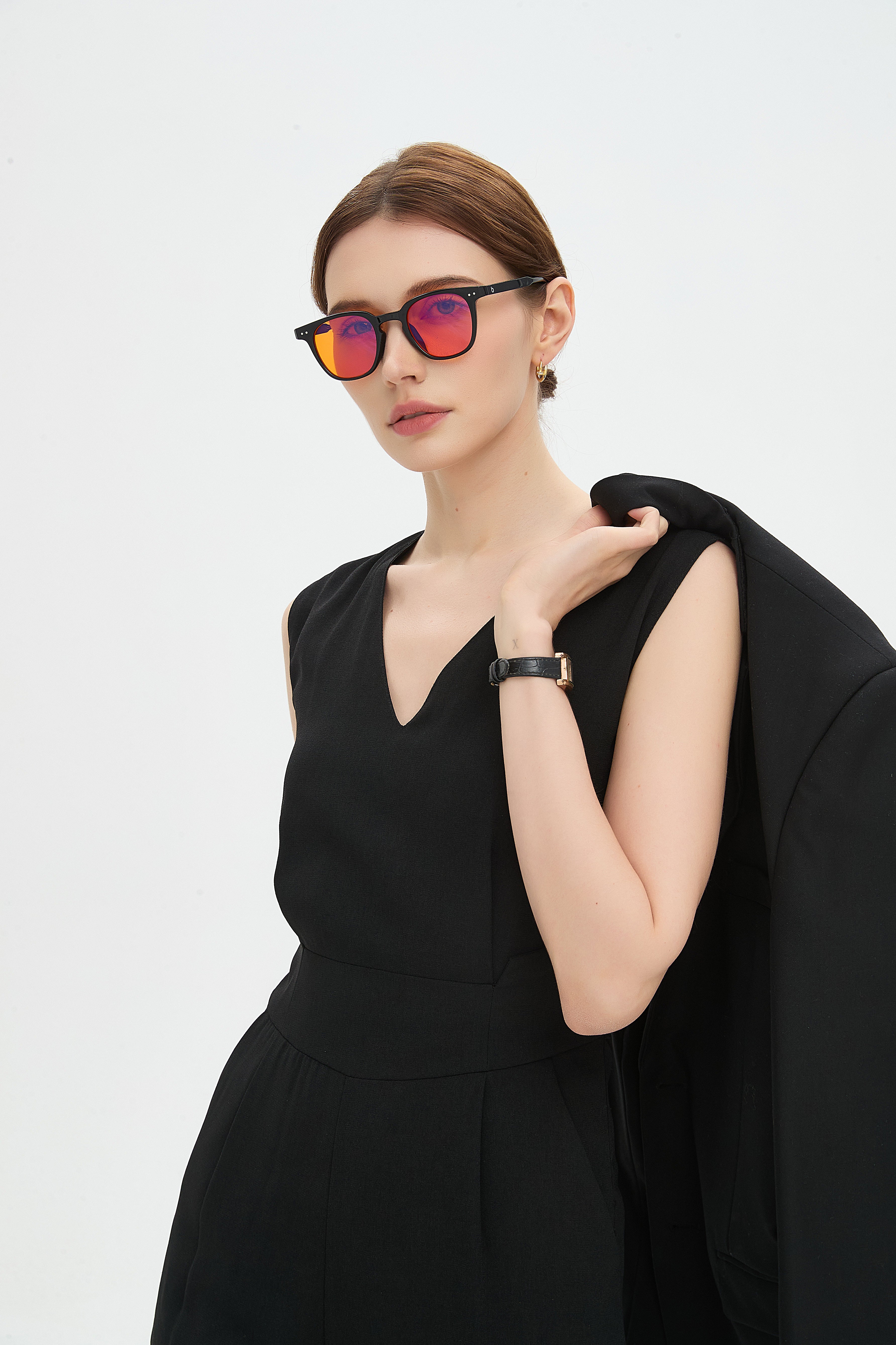 Newton – Okulary do Ostrości · Ochrona Dziennego Światła