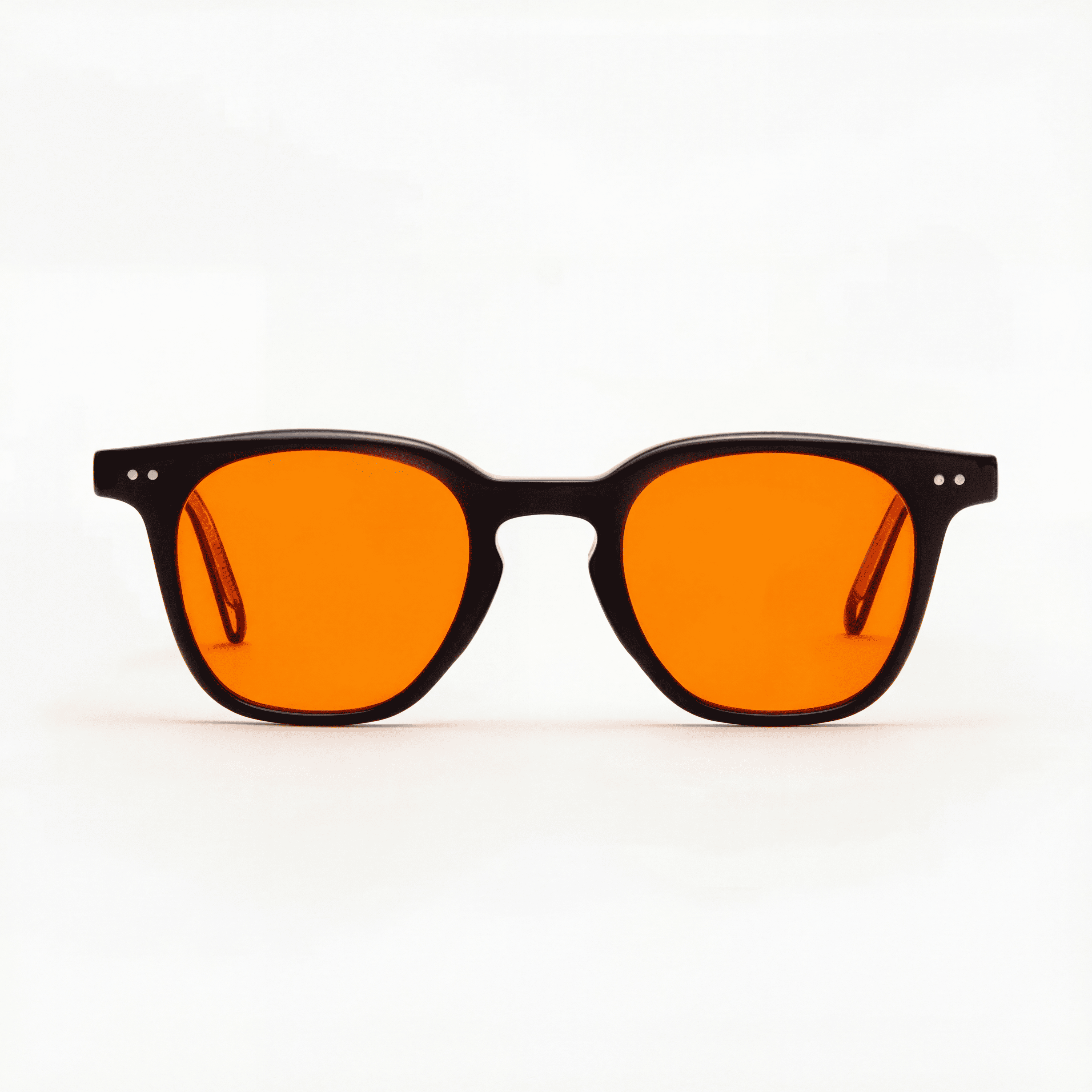 Newton – Okulary do Ostrości · Ochrona Dziennego Światła