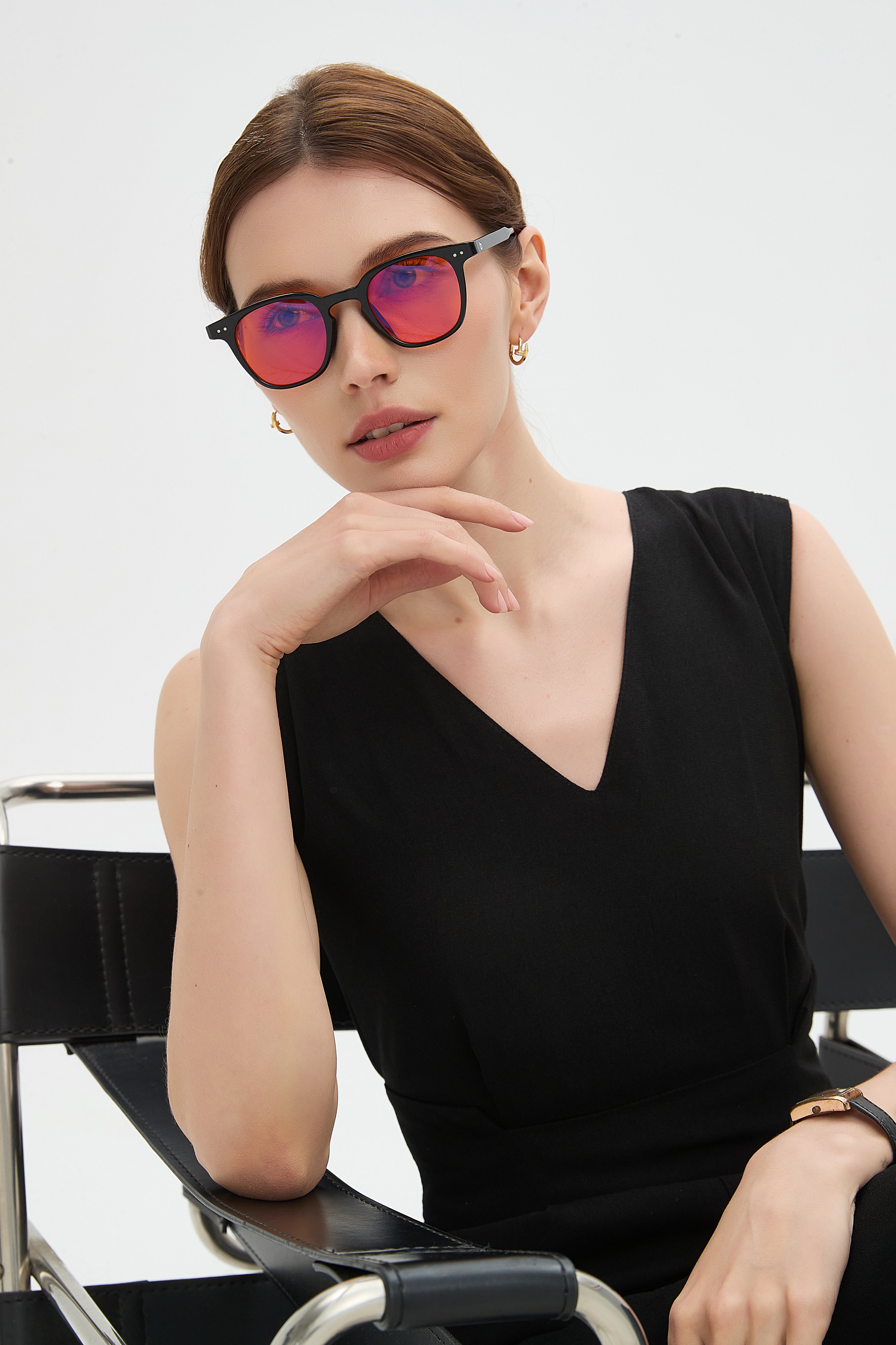 Newton – Okulary do Ostrości · Ochrona Dziennego Światła